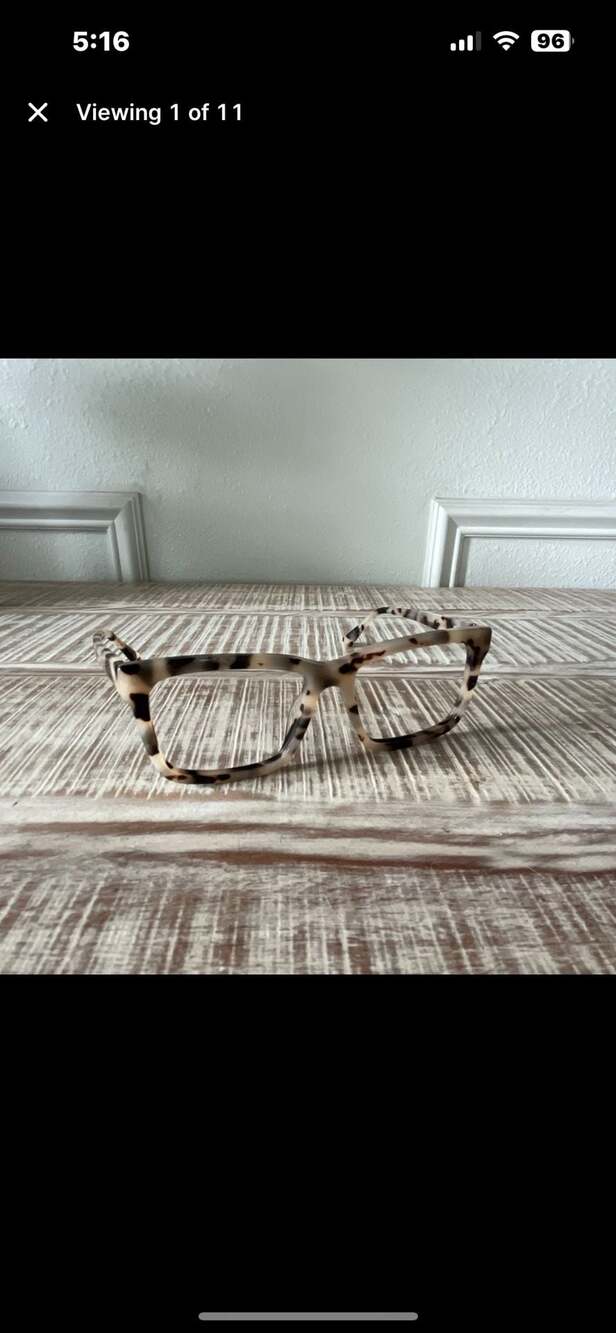 Zenni Optical Women's Acetate Square Eyeglass Frames in Tortoiseshell